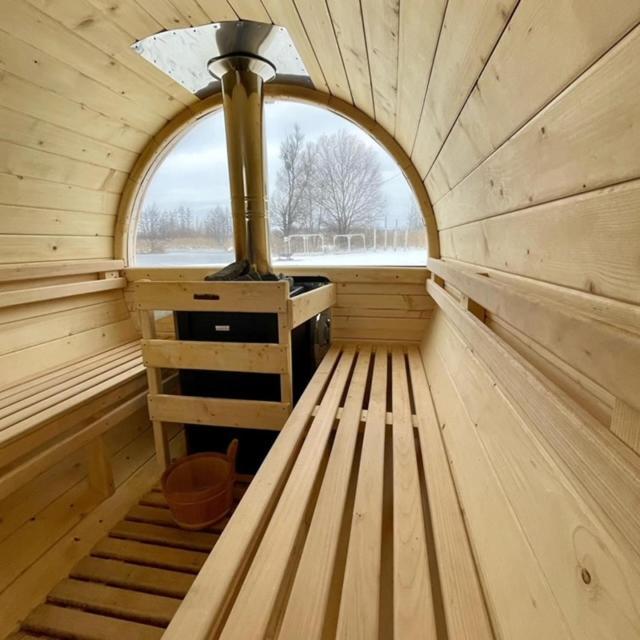 Wake Villa Brwinow Экстерьер фото