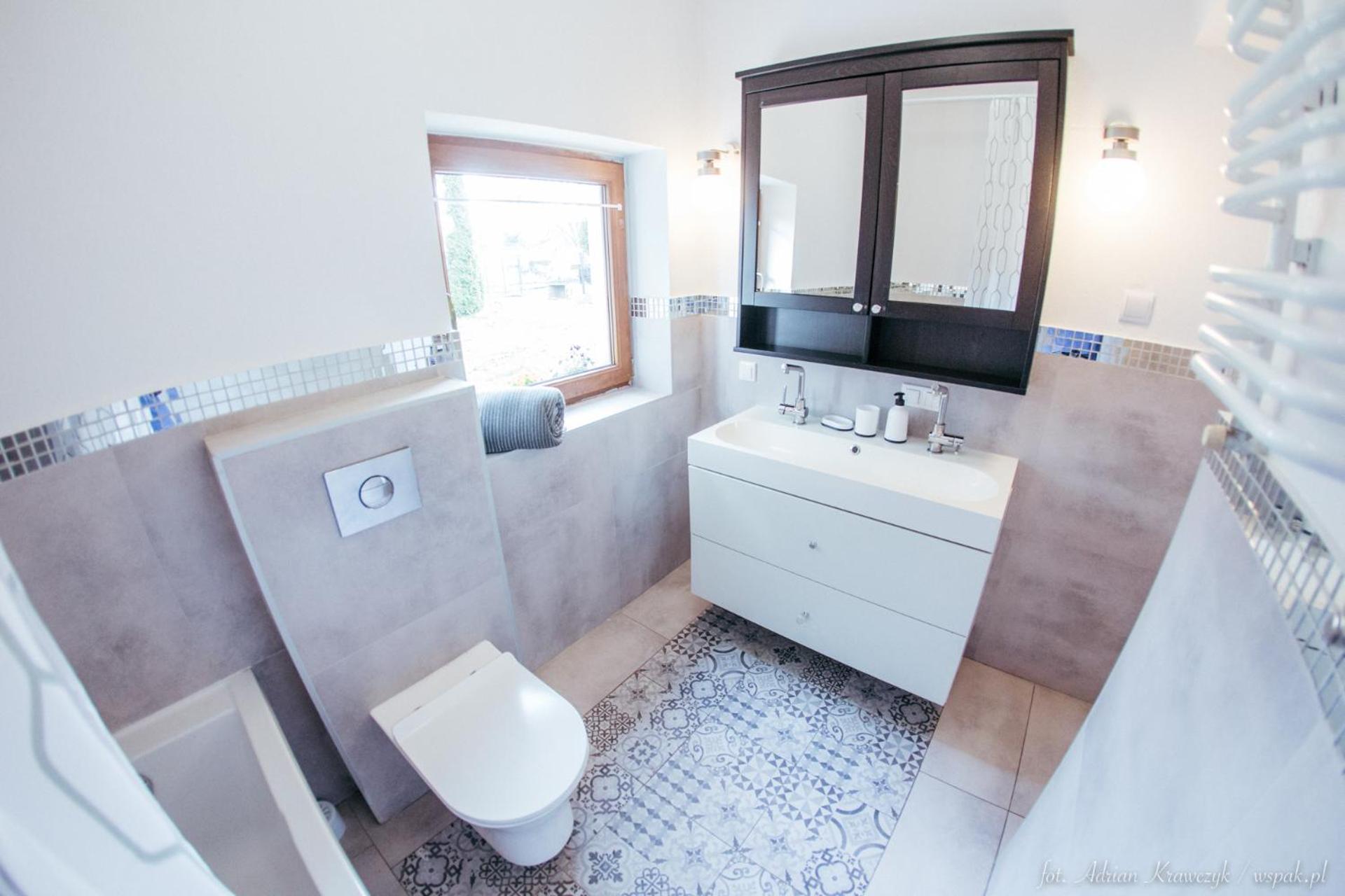 Wake Villa Brwinow Экстерьер фото